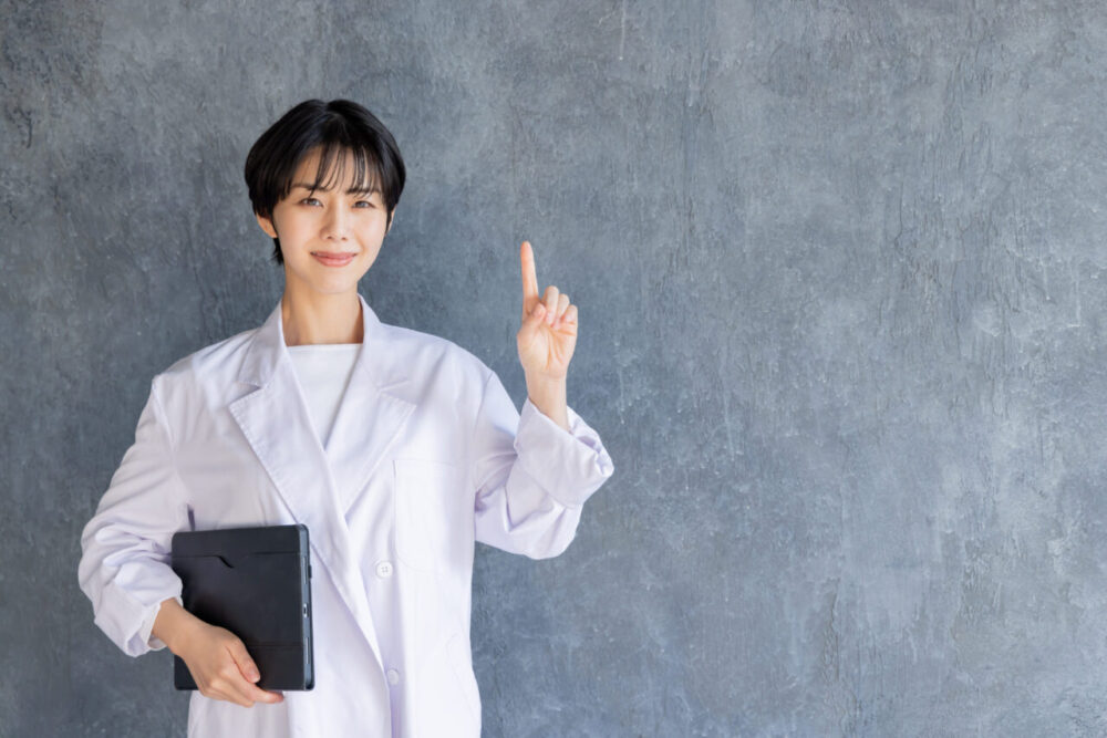 白衣の薬剤師